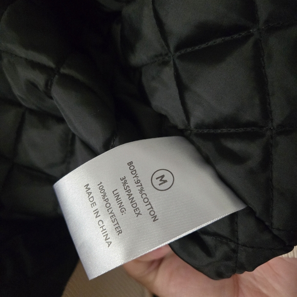 PacSun Black Jacket with Red Accent - Picture 9 of 12